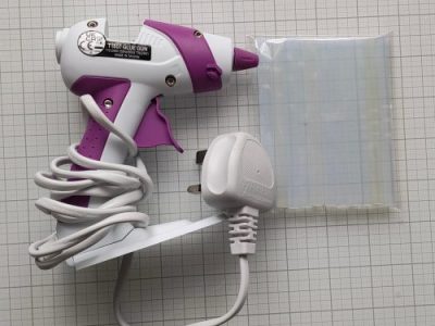 USED: Crafter's Companion Glue Gun